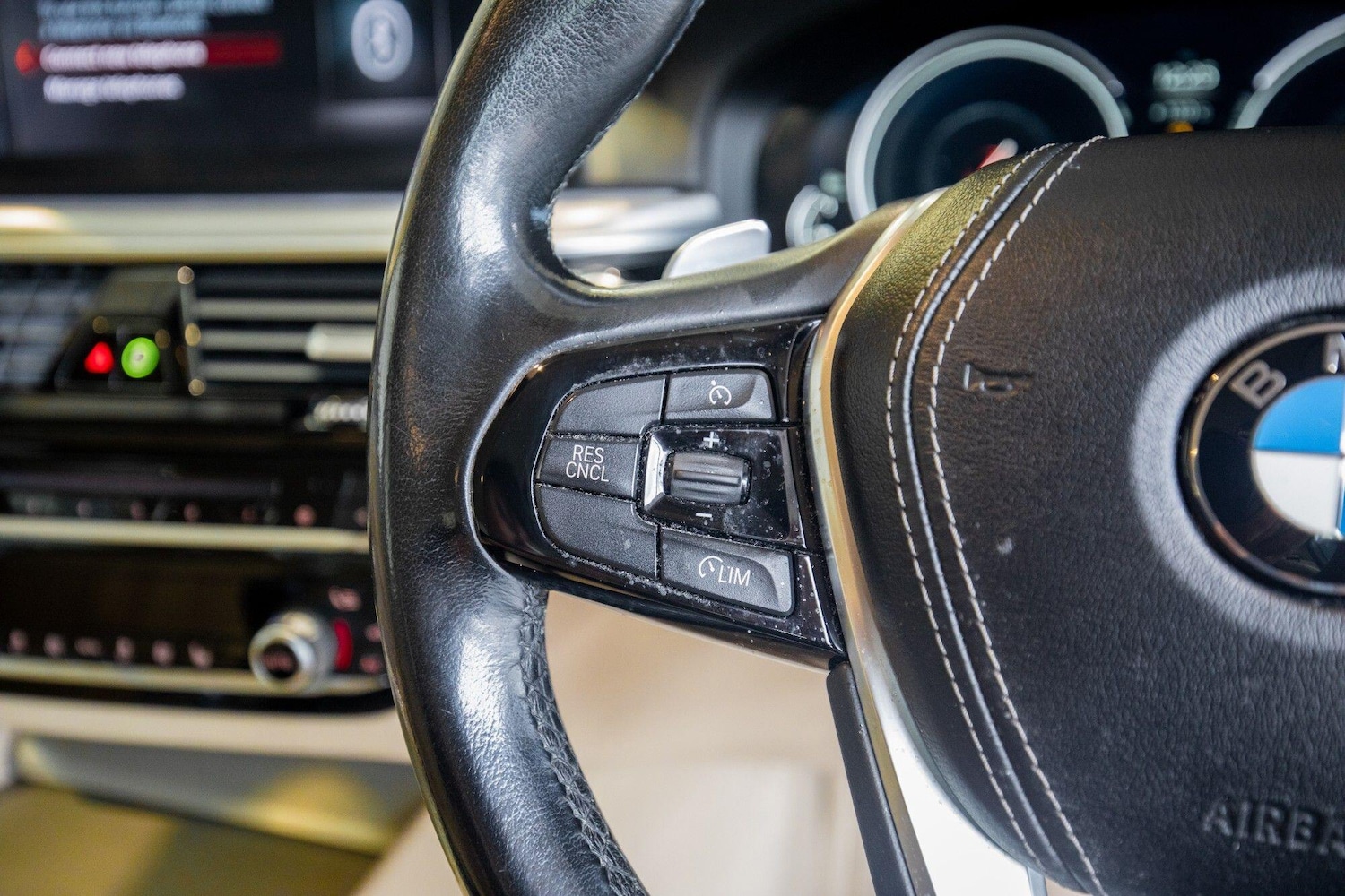 Used BMW 5 Series 2017 for sale - 76824273: Photo 22