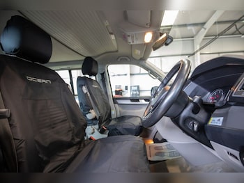 Used Volkswagen California 2018 for sale - 78382592: Photo