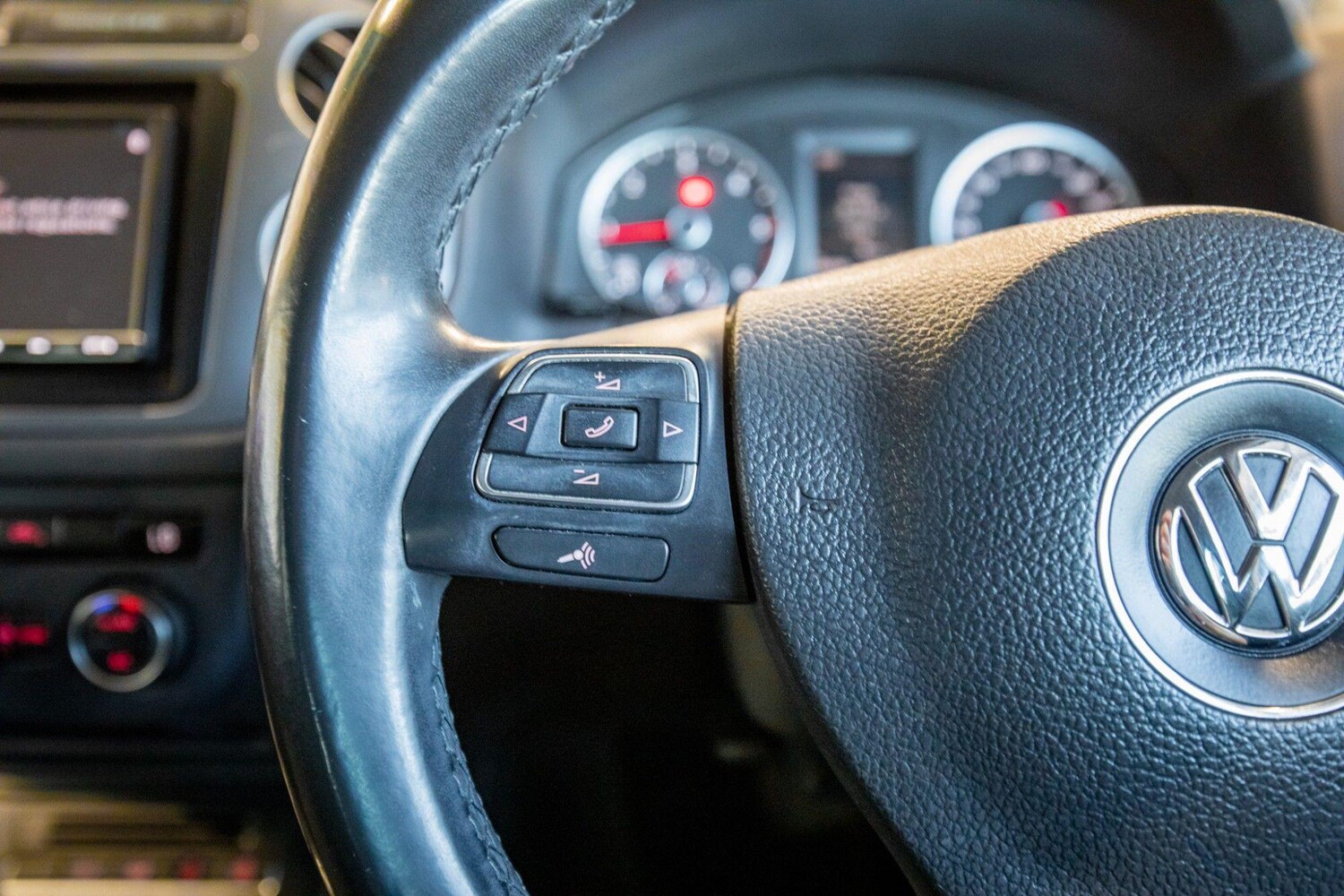 Used Volkswagen Tiguan 2015 for sale - 77722628: Photo 21