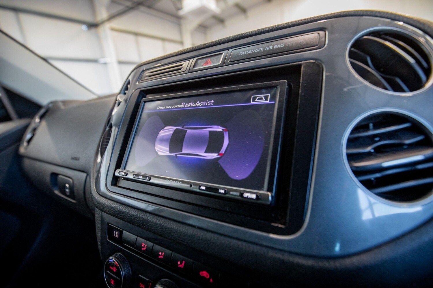 Used Volkswagen Tiguan 2015 for sale - 77722628: Photo 28