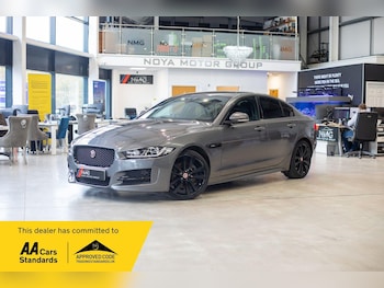 Used Jaguar XE 2015 for sale - 76824517: Photo