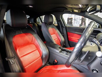 Used Jaguar XE 2015 for sale - 76824517: Photo