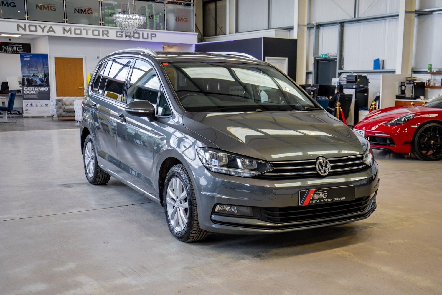 Used Volkswagen Touran for sale - 78135704: Photo 11