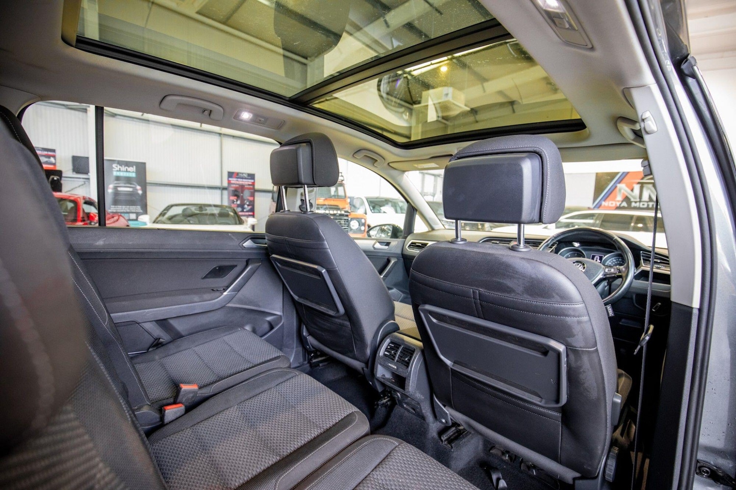 Used Volkswagen Touran for sale - 78135704: Photo 15