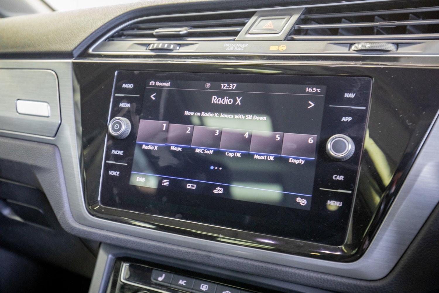 Used Volkswagen Touran for sale - 78135704: Photo 24