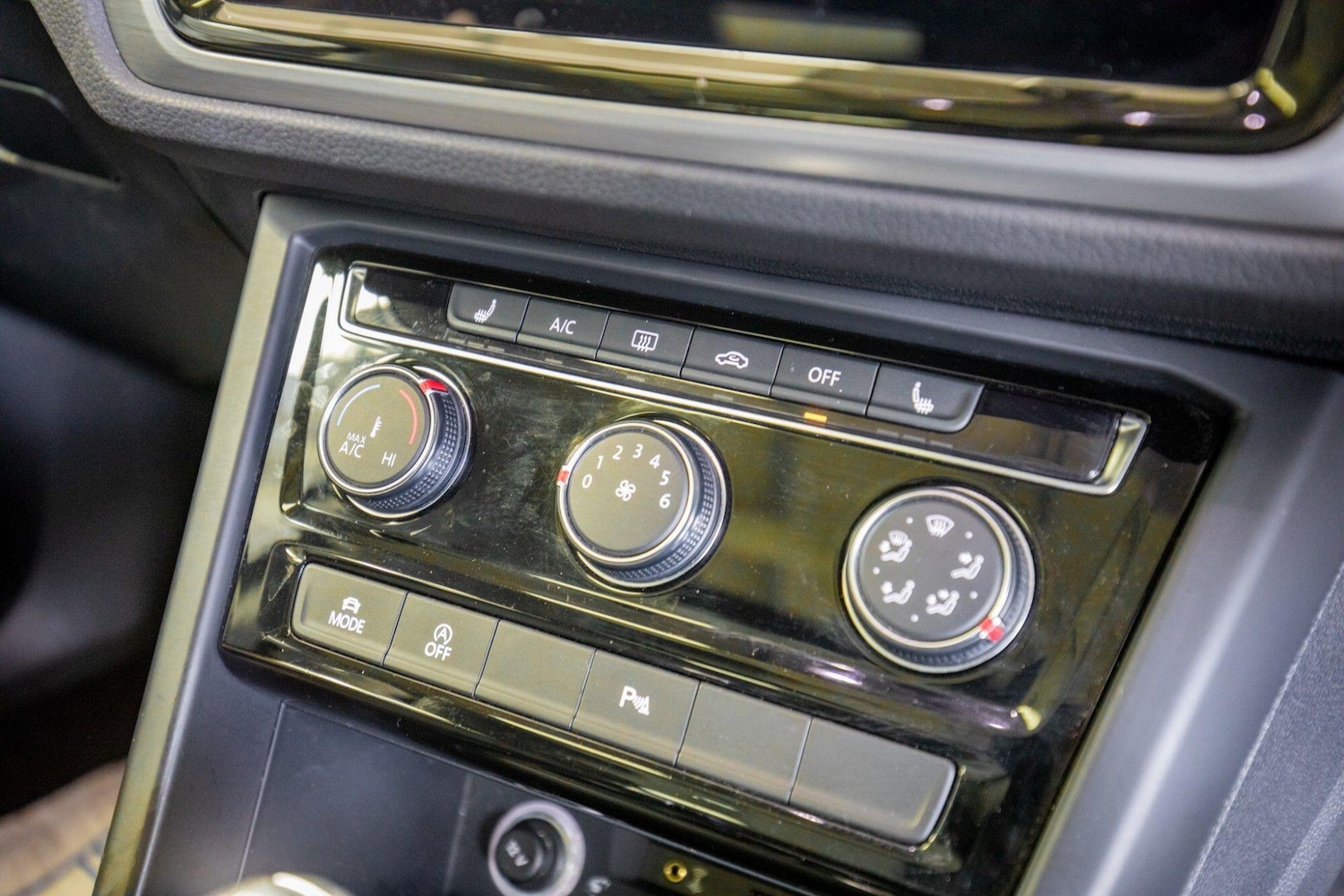 Used Volkswagen Touran for sale - 78135704: Photo 26