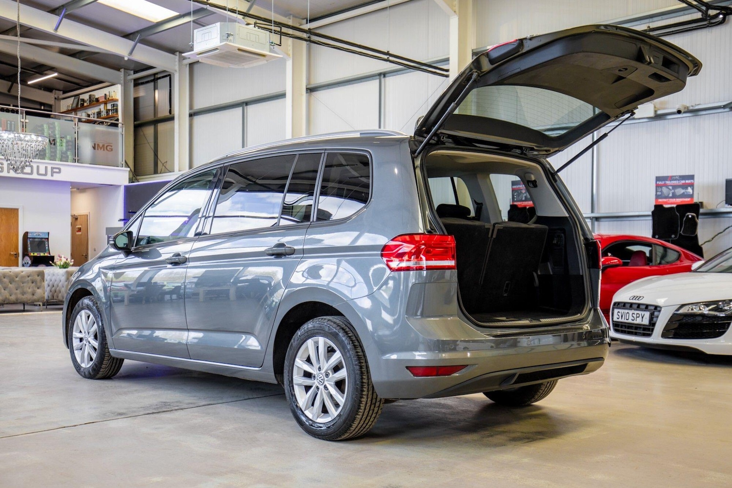 Used Volkswagen Touran for sale - 78135704: Photo 30