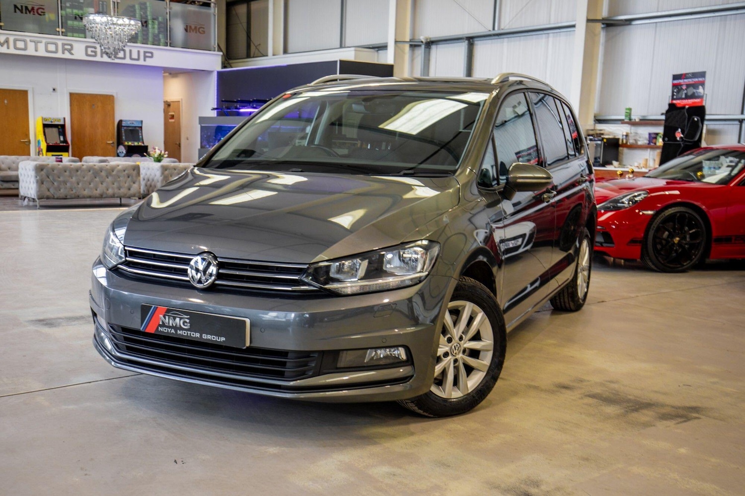 Used Volkswagen Touran for sale - 78135704: Photo 5