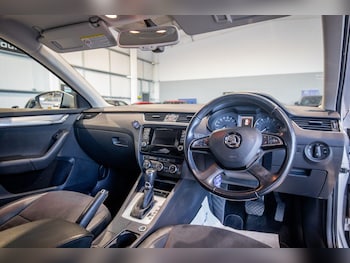 Used Skoda Octavia 2013 for sale - 76823745: Photo