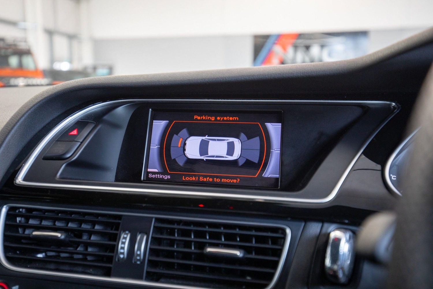 Used Audi A4 2014 for sale - 78204428: Photo 24