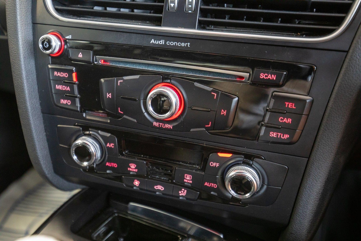 Used Audi A4 2014 for sale - 78204428: Photo 25