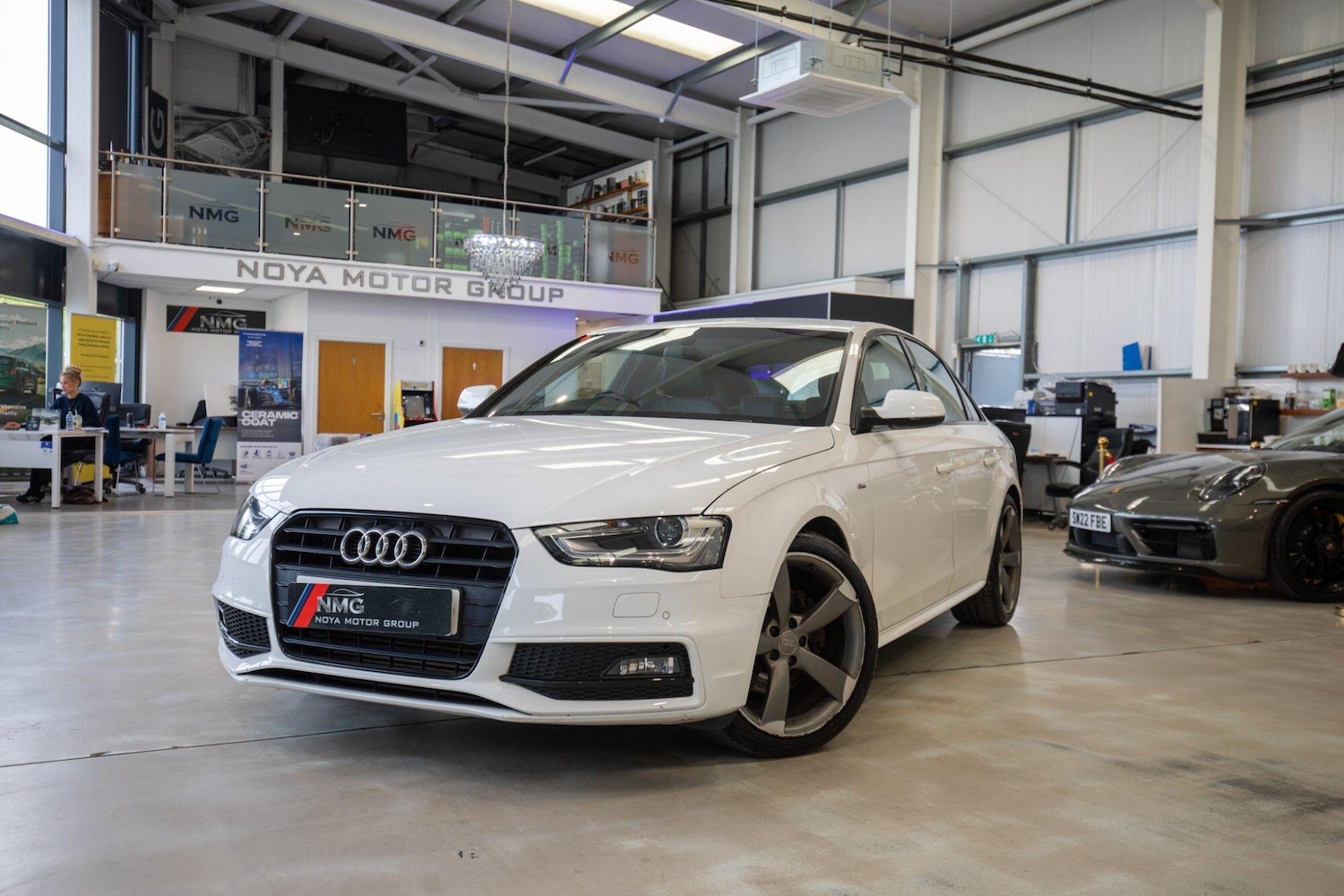 Used Audi A4 2014 for sale - 78204428: Photo 4
