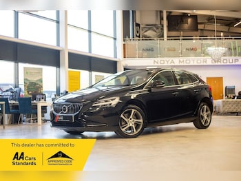 Used Volvo V40 2016 for sale - 78382378: Photo