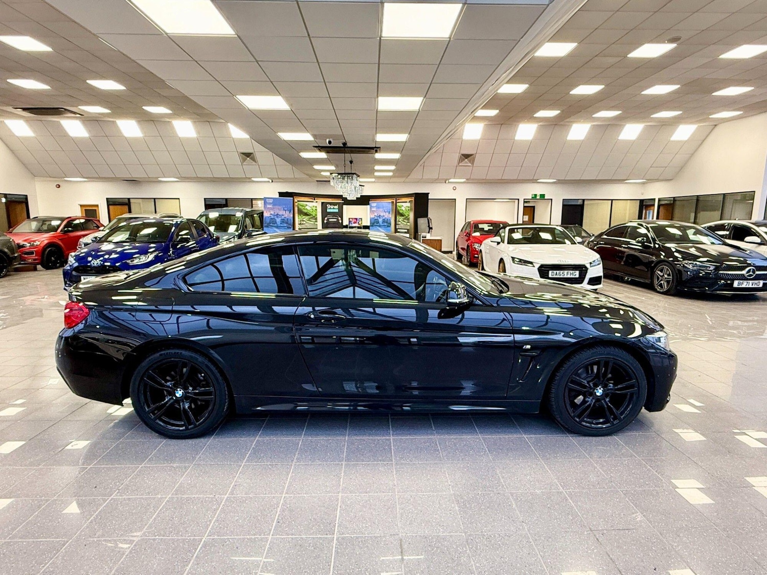 Used BMW 4 Series 2018 for sale - 77723145: Photo 2