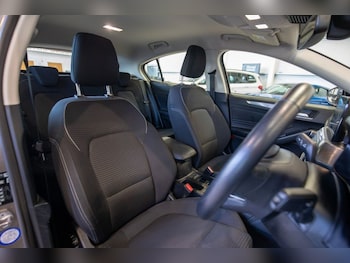 Used Ford Focus 2018 for sale - 78382182: Photo