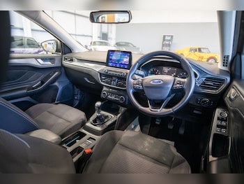 Used Ford Focus 2018 for sale - 78382182: Photo