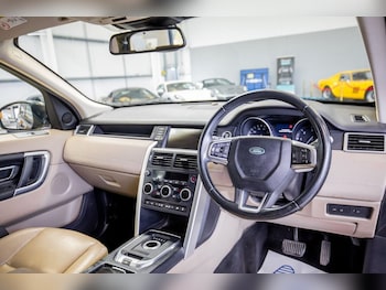 Used Land Rover Discovery Sport 2015 for sale - 78382196: Photo