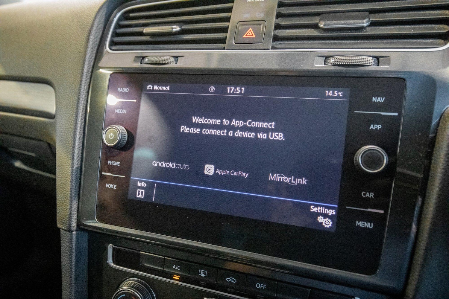 Used Volkswagen Golf for sale - 76823894: Photo 28