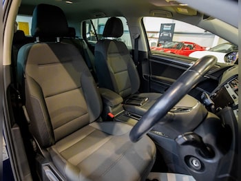 Used Volkswagen Golf 2019 for sale - 76823894: Photo