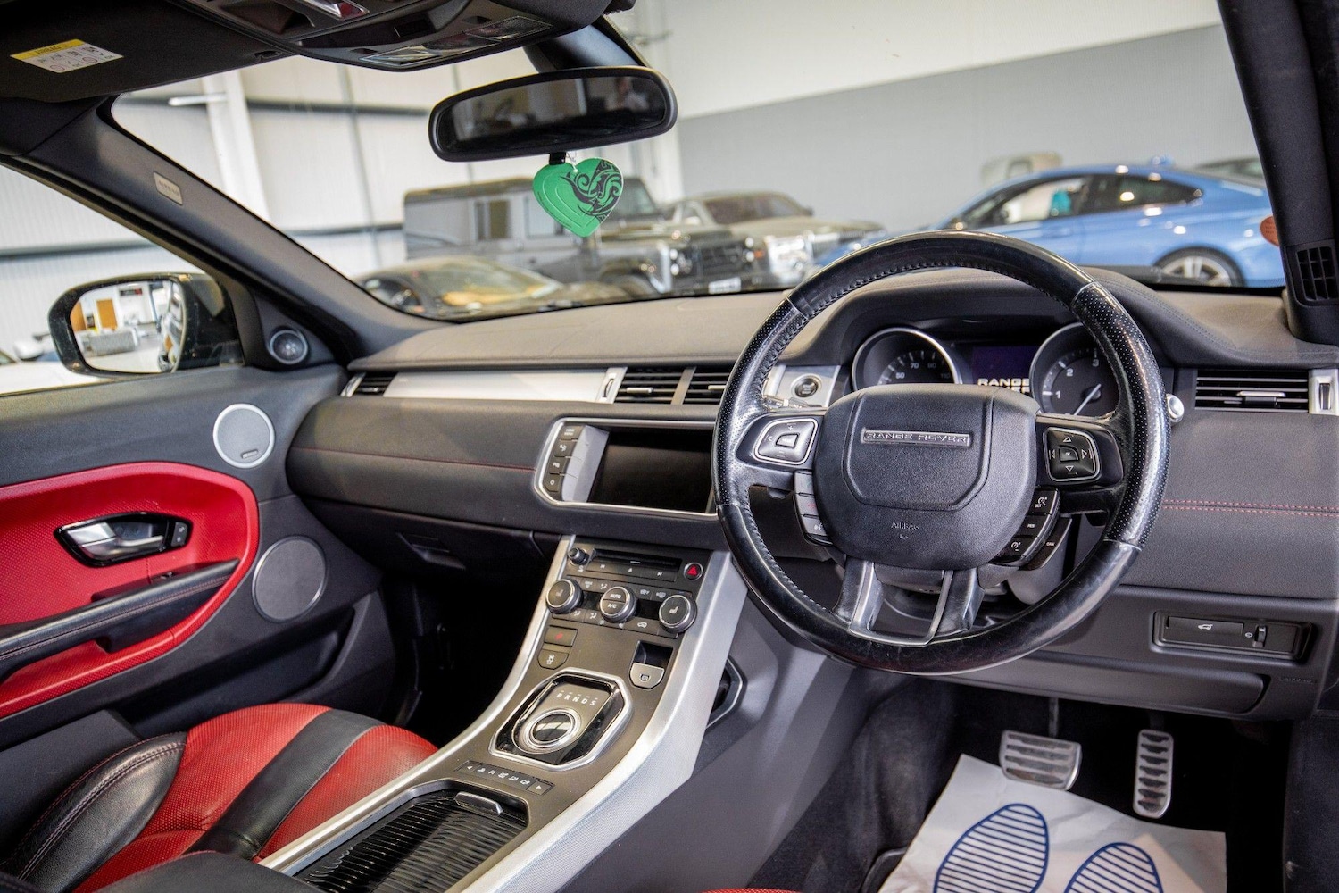 Used Land Rover Range Rover Evoque 2013 for sale - 77097580: Photo 2