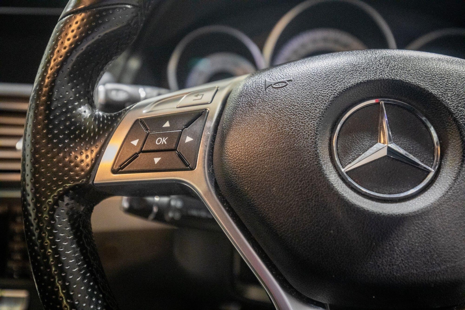 Used Mercedes-Benz E Class 2014 for sale - 77633297: Photo 17