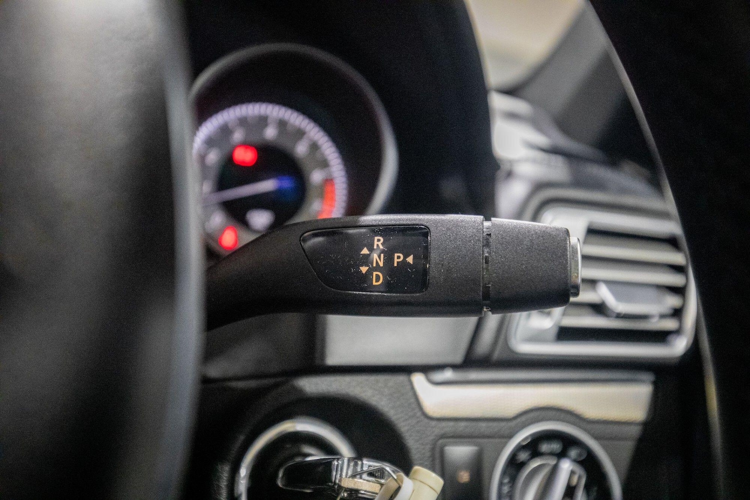 Used Mercedes-Benz E Class 2014 for sale - 77633297: Photo 19