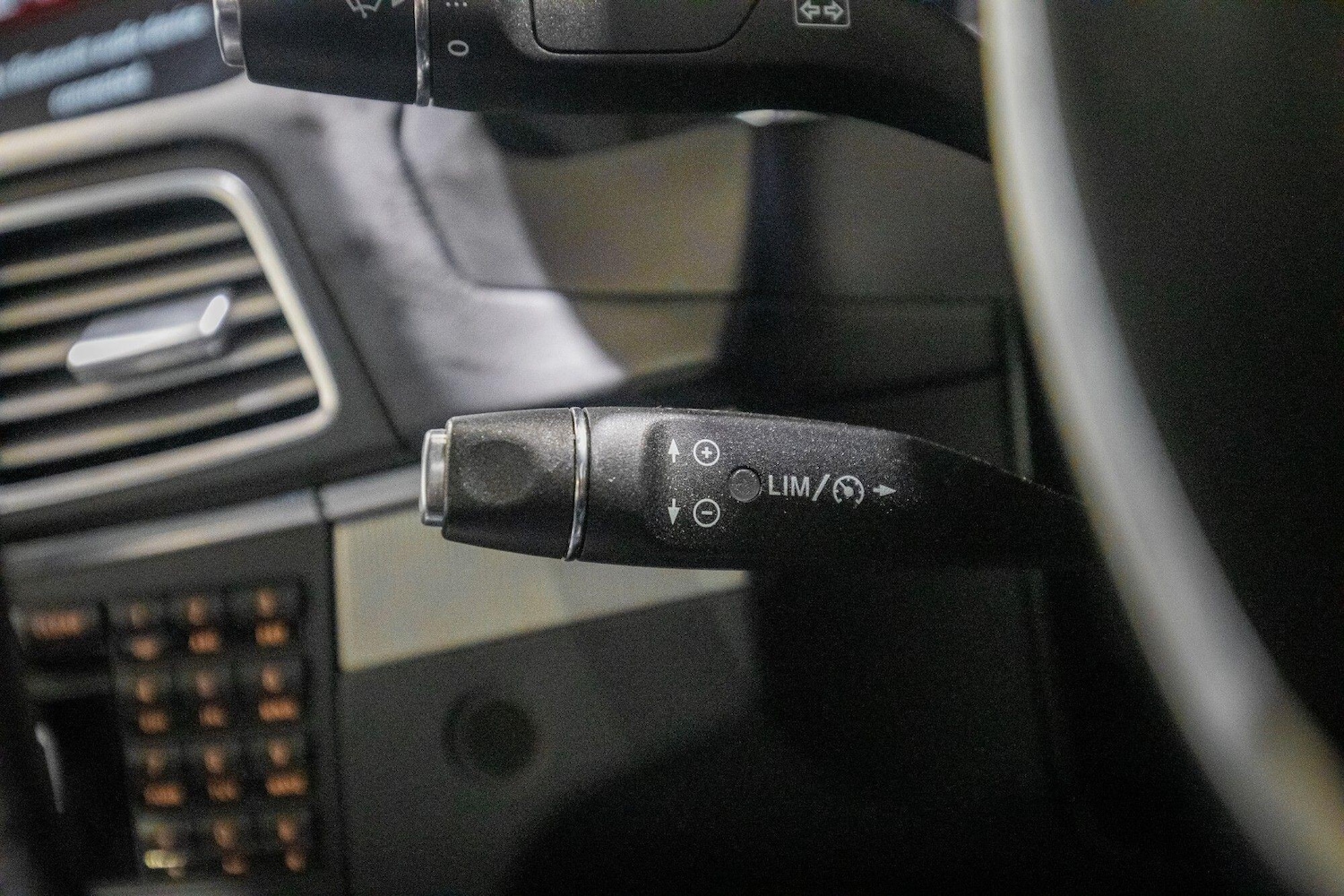 Used Mercedes-Benz E Class 2014 for sale - 77633297: Photo 21