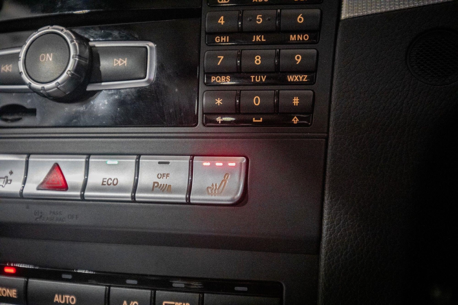 Used Mercedes-Benz E Class 2014 for sale - 77633297: Photo 26