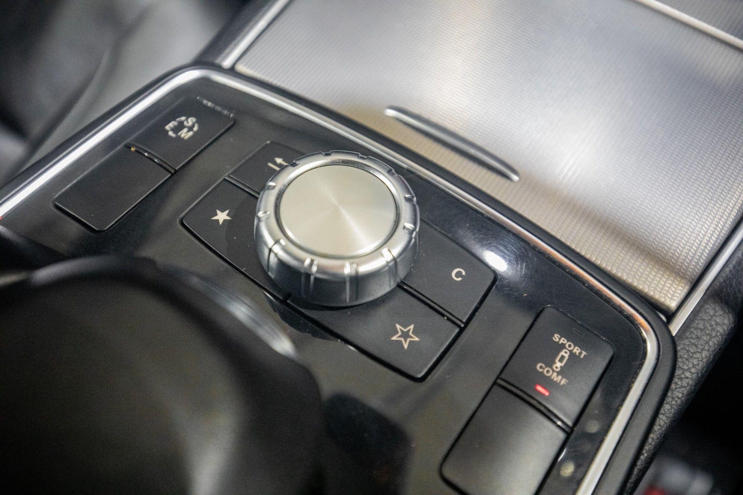 Used Mercedes-Benz E Class 2014 for sale - 77633297: Photo 30