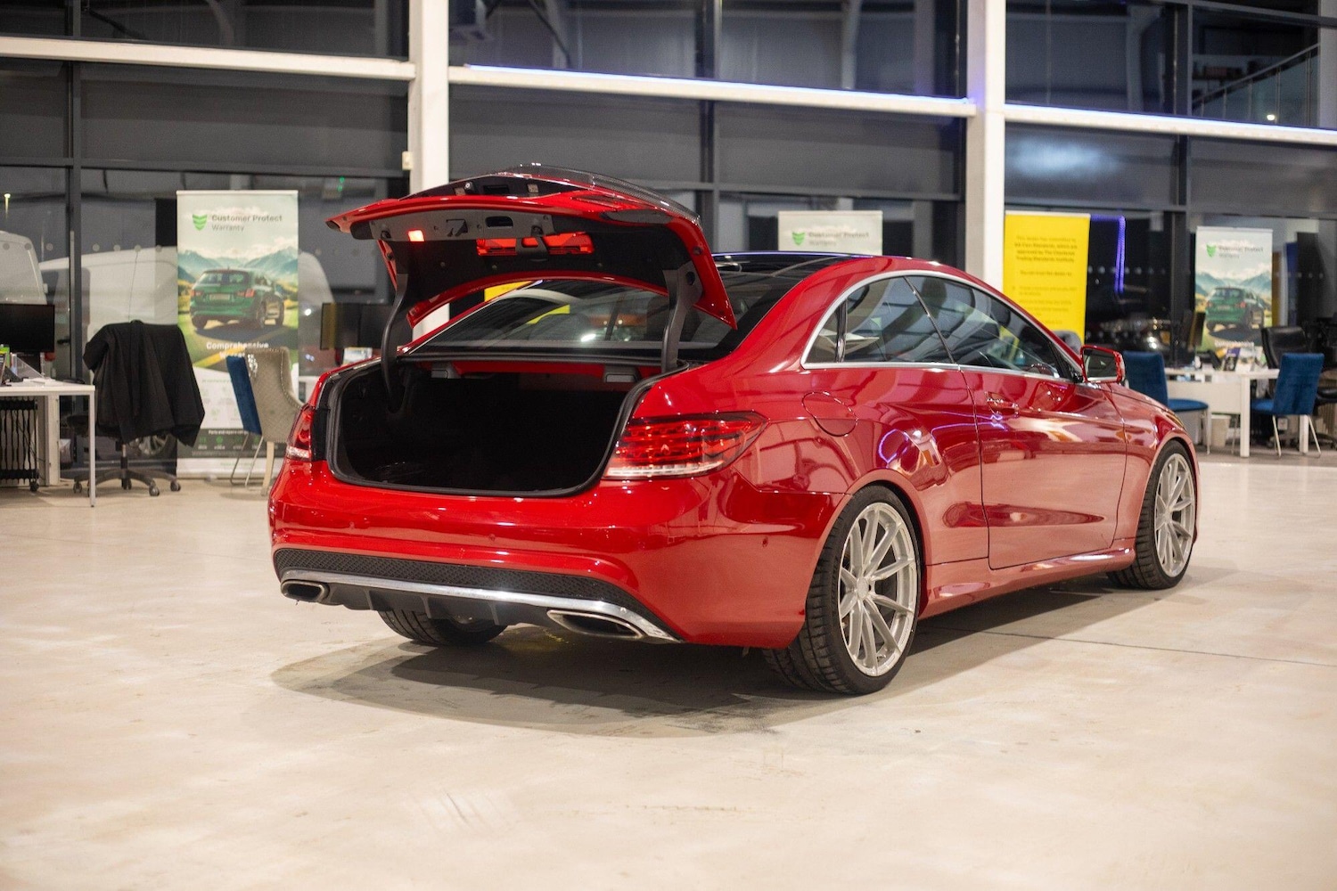 Used Mercedes-Benz E Class 2014 for sale - 77633297: Photo 38