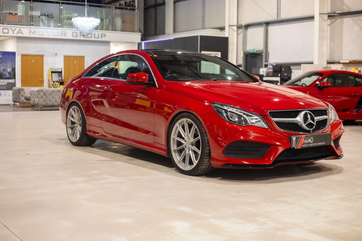 Used Mercedes-Benz E Class 2014 for sale - 77633297: Photo 8