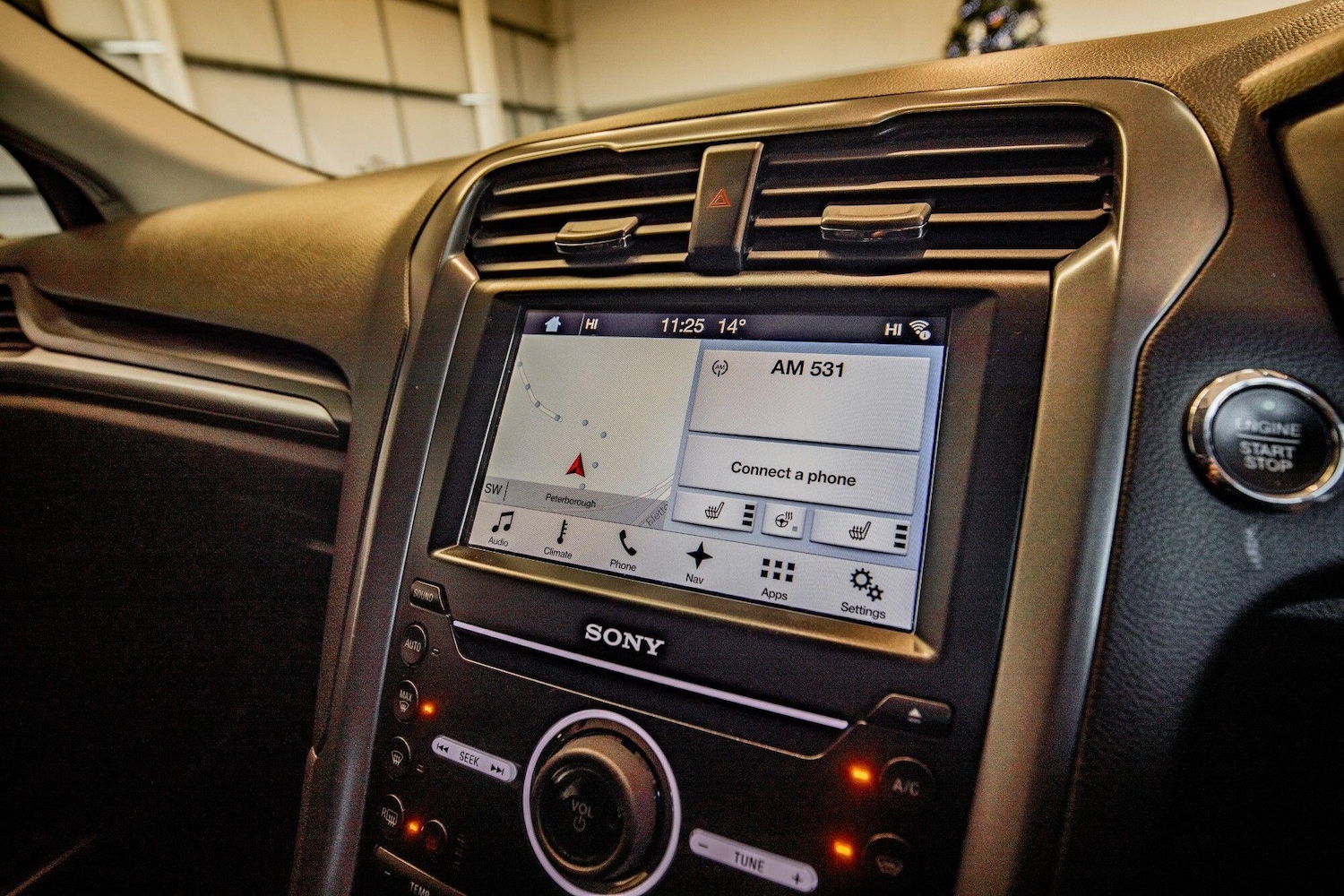 Used Ford Mondeo 2016 for sale - 77040232: Photo 25