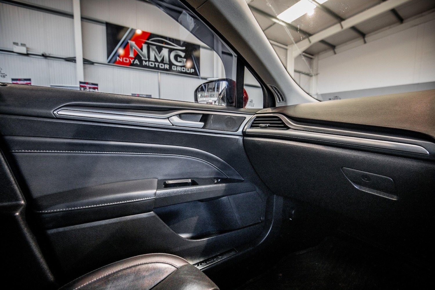 Used Ford Mondeo 2016 for sale - 77040232: Photo 31