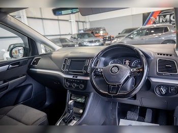 Used Volkswagen Sharan 2016 for sale - 77909071: Photo