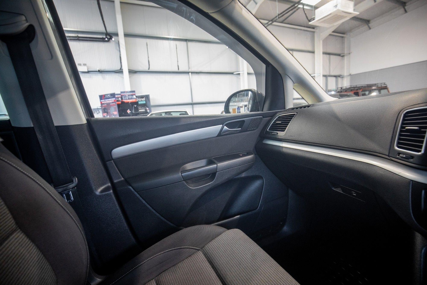 Used Volkswagen Sharan 2016 for sale - 77909071: Photo 32