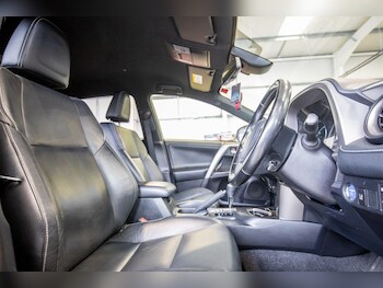 Used Toyota RAV4 2018 for sale - 77737910: Photo