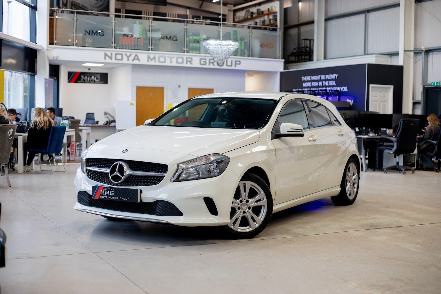 Used Mercedes-Benz A-Class 2015 for sale - 77645970: Photo 6