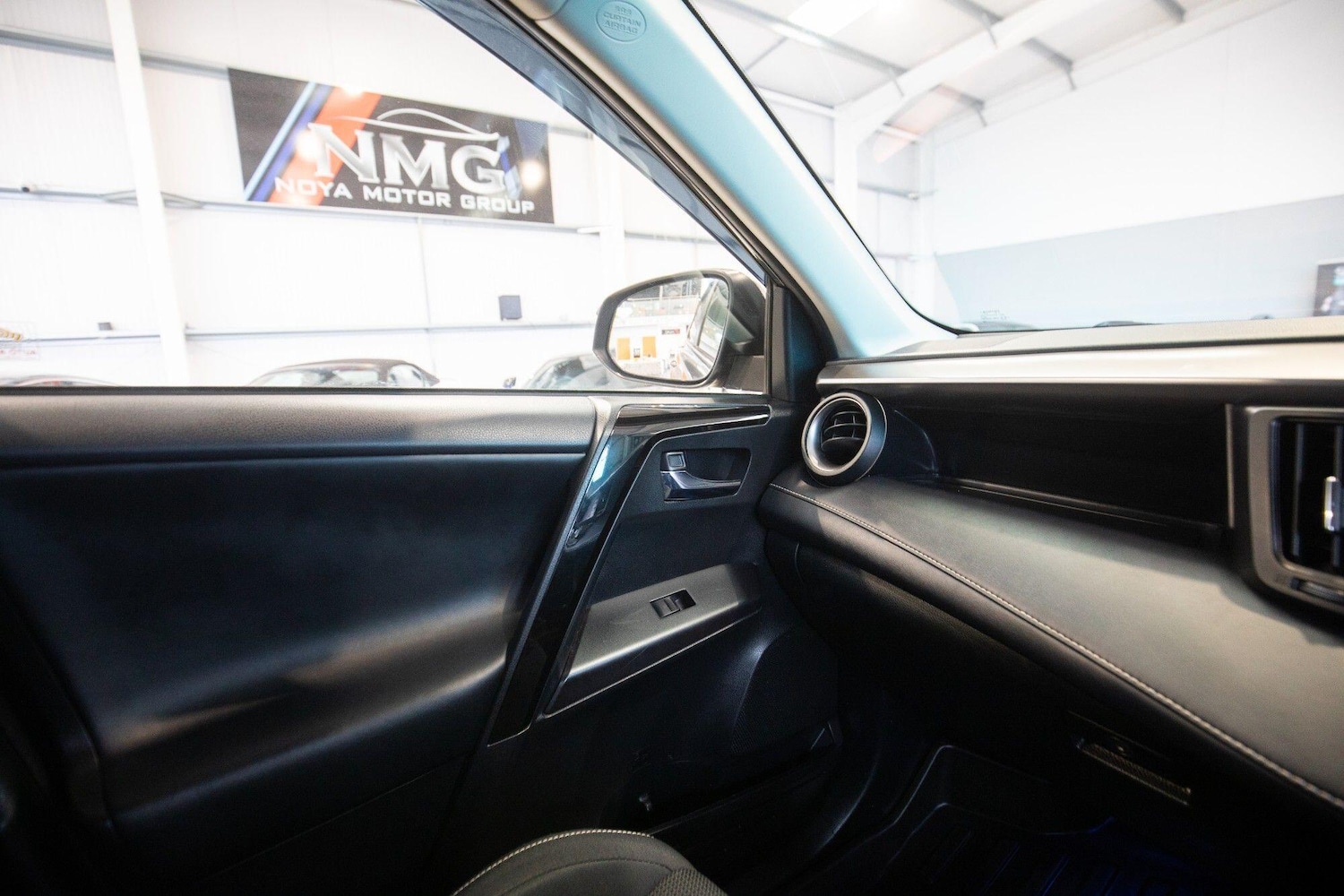 Used Toyota RAV4 for sale - 76824473: Photo 32