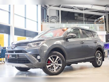 Used Toyota RAV4 2017 for sale - 76824473: Photo