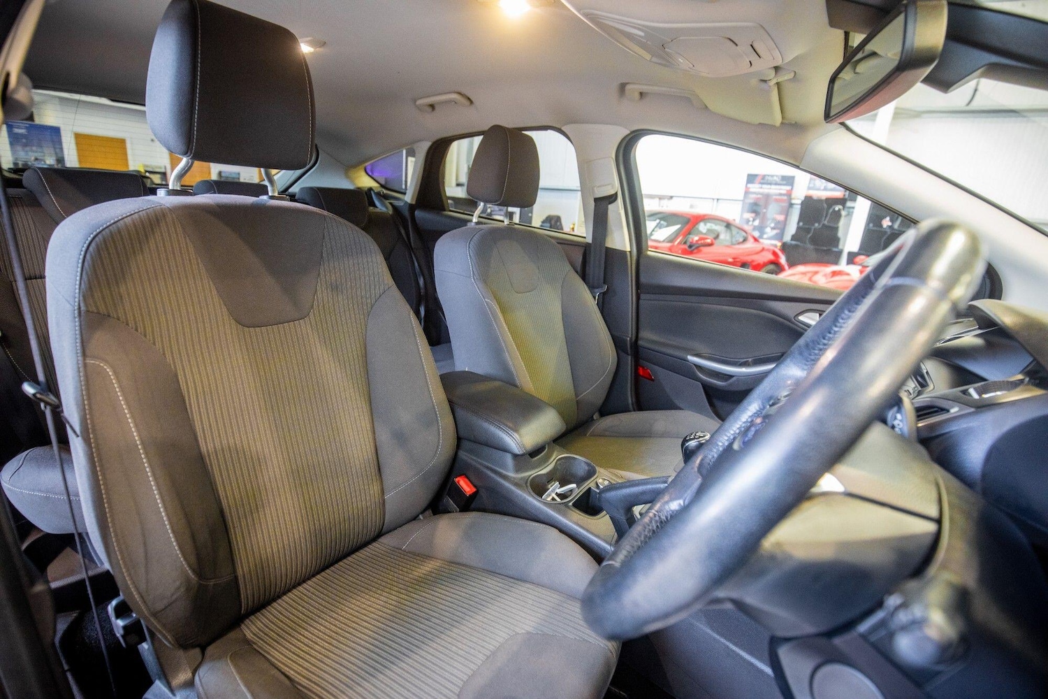 Used Ford Focus 2014 for sale - 77377054: Photo 3