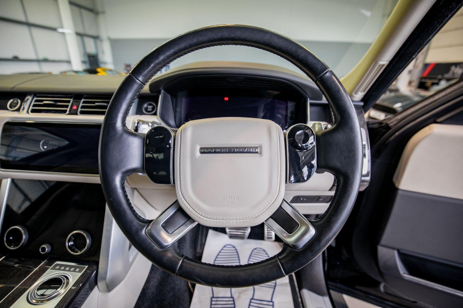 Used Land Rover Range Rover for sale - 76825218: Photo 24