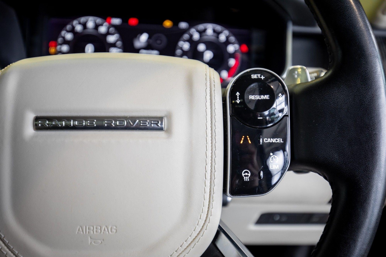 Used Land Rover Range Rover for sale - 76825218: Photo 25