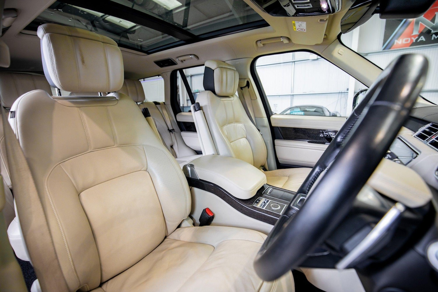 Used Land Rover Range Rover for sale - 76825218: Photo 3