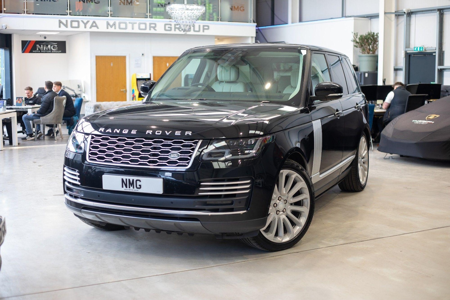 Used Land Rover Range Rover for sale - 76825218: Photo 5