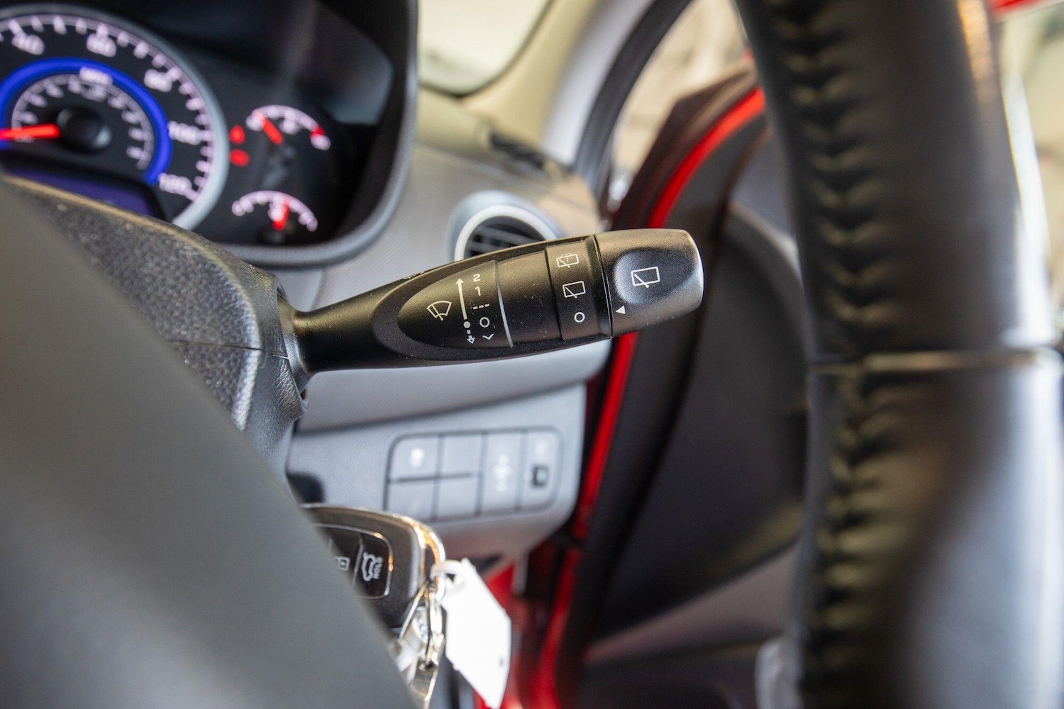 Used Hyundai i10 for sale - 76823607: Photo 27