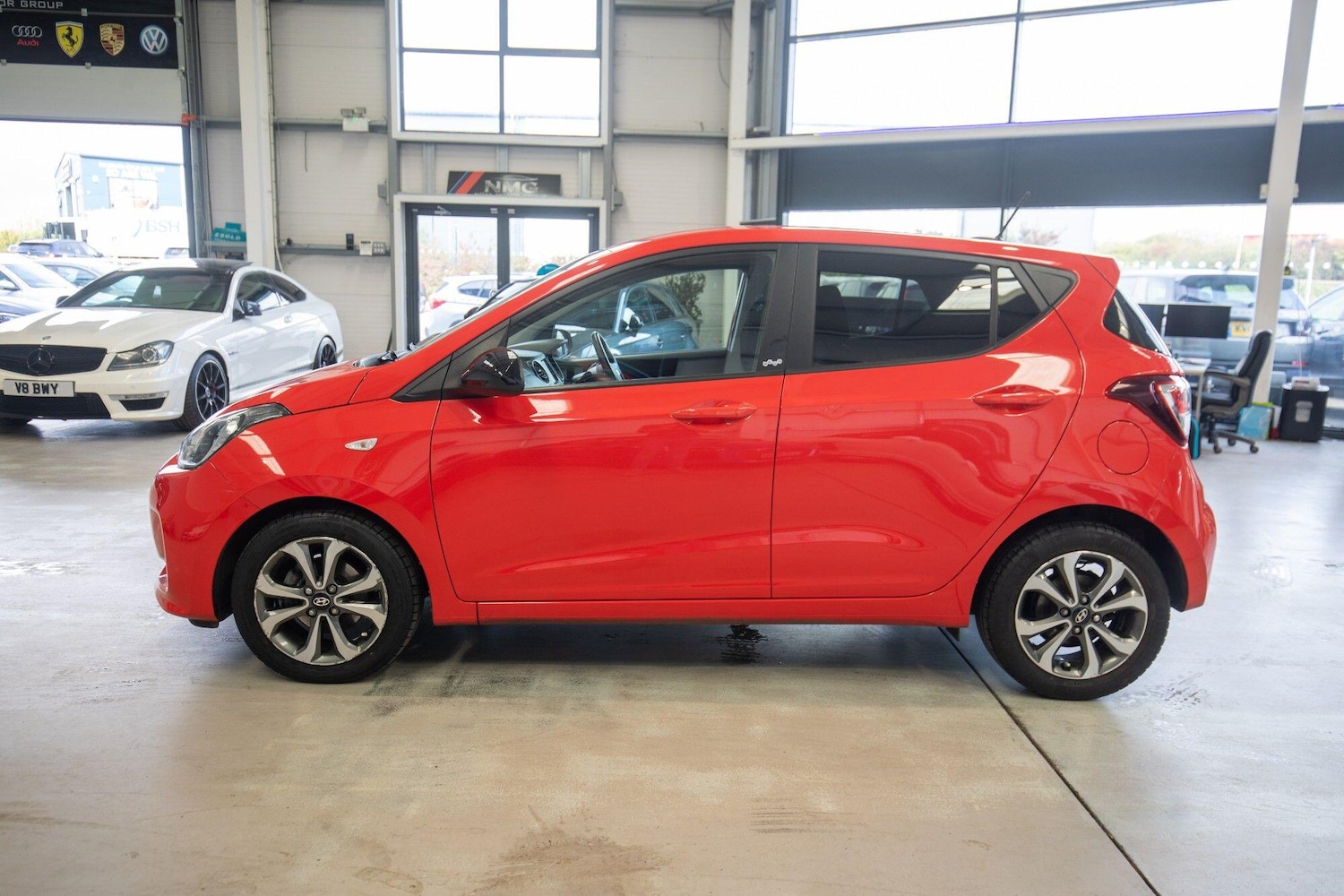 Used Hyundai i10 for sale - 76823607: Photo 30