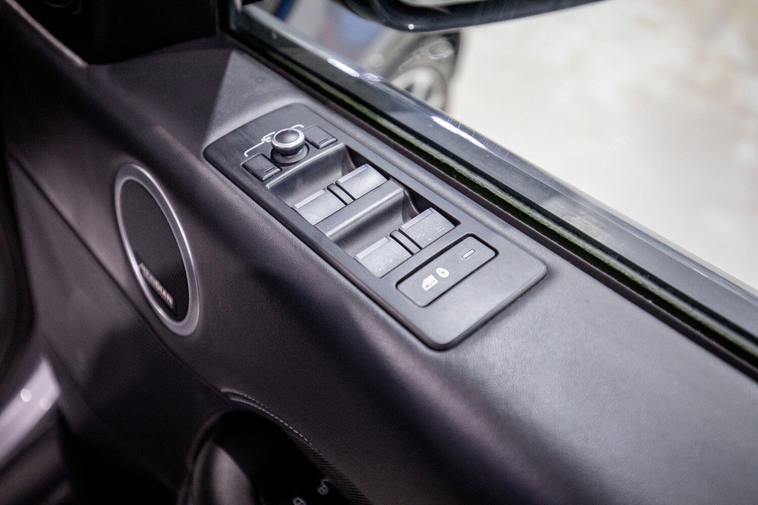 Used Land Rover Discovery 2020 for sale - 77586457: Photo 16