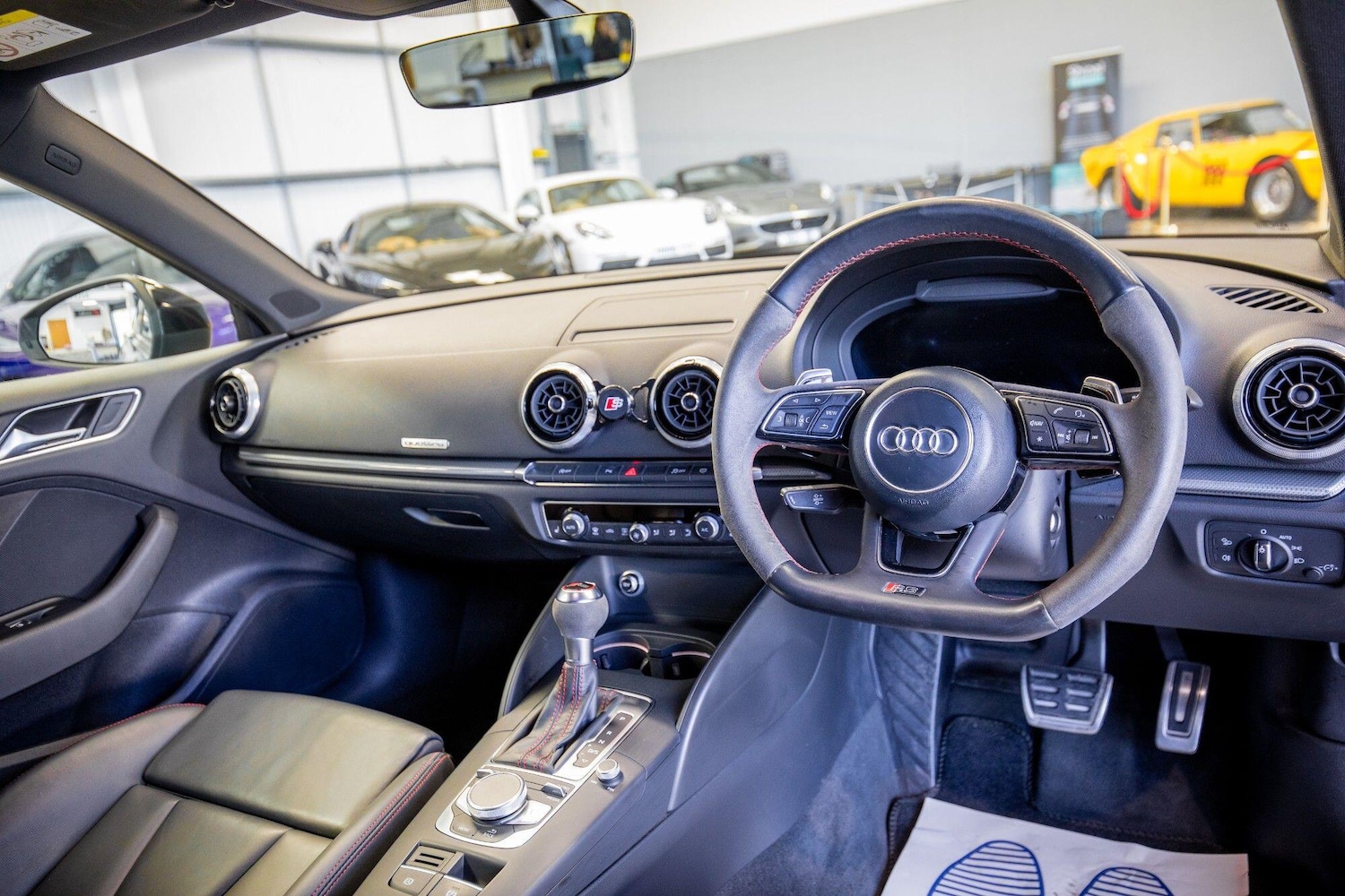 Used Audi RS3 2018 for sale - 77131919: Photo 2