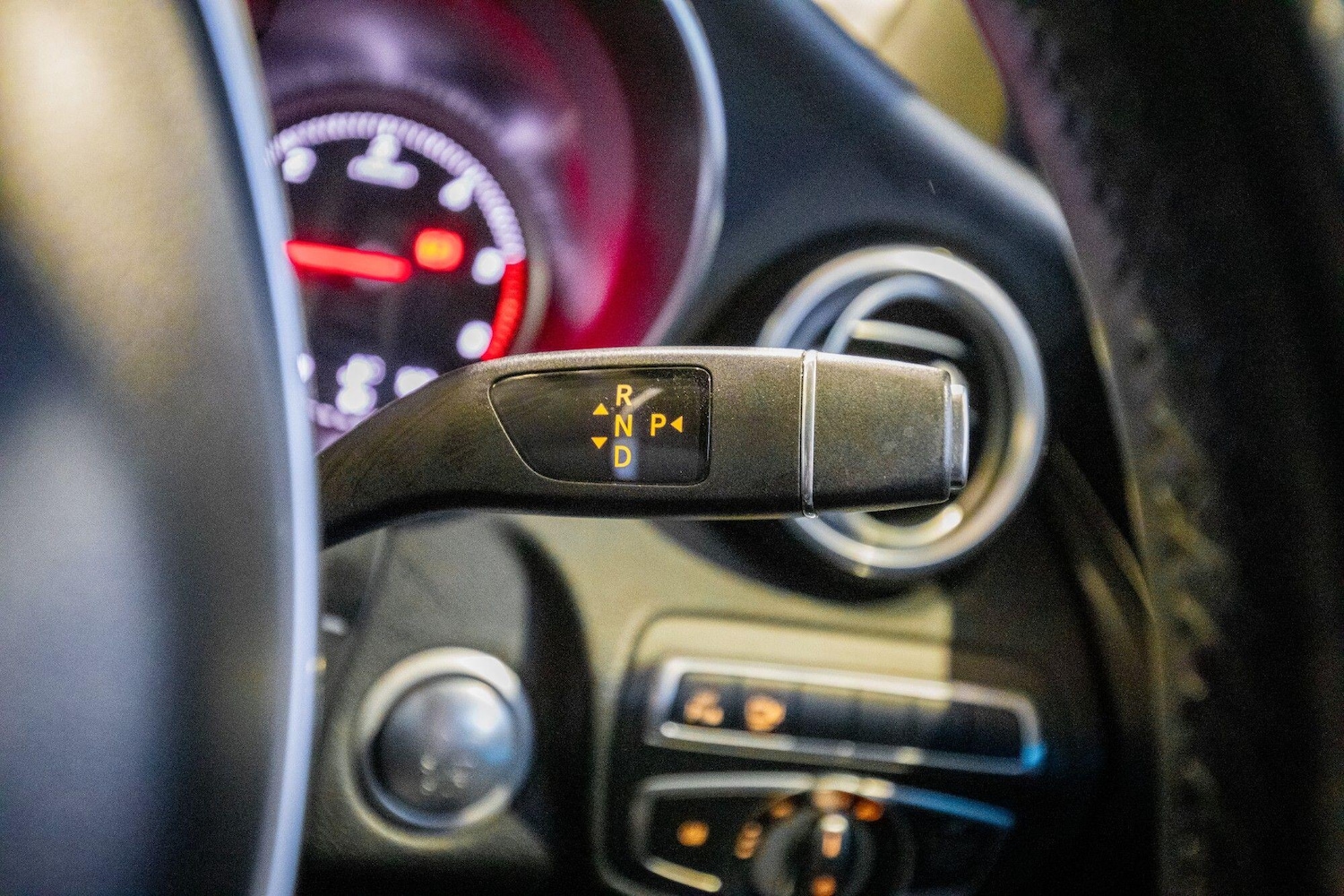 Used Mercedes-Benz GLC for sale - 77267383: Photo 25