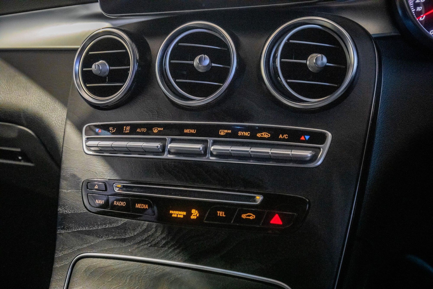 Used Mercedes-Benz GLC for sale - 77267383: Photo 32